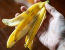 Просто посыпьте солью: как банановая кожура сделает ваш июнь легче