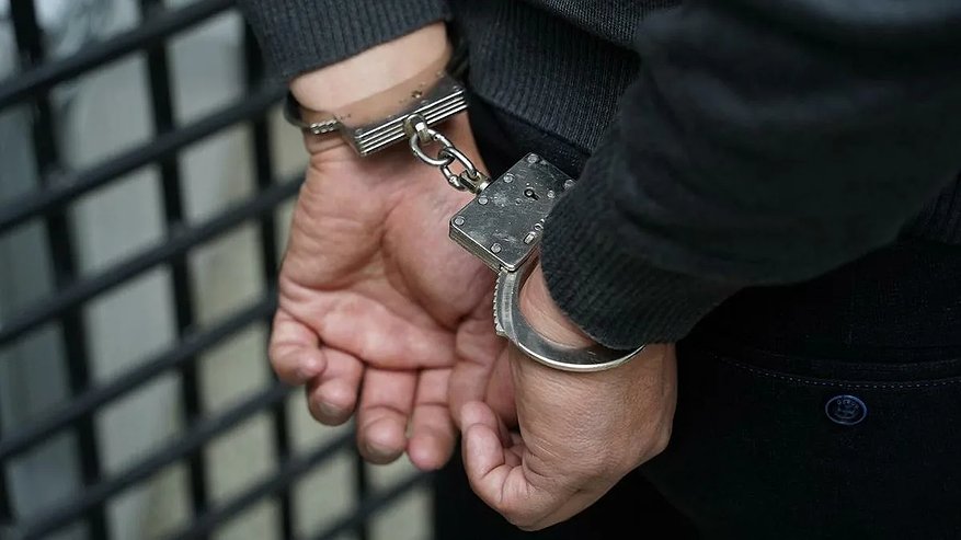 Главная картинка новости: В Новороссийске задержали вора-универсала: от алкоголя до парфюмерии — что только не крал рецидивист