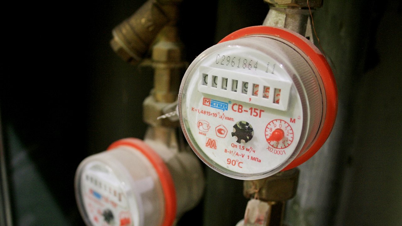 Главная картинка новости: Эта метка на вашем счетчике — скрытый тариф: как не переплачивать за воду втрое