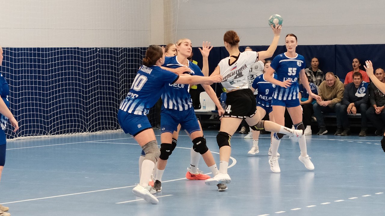 Главная картинка новости: Смена тренера в «Черноморочке»: что известно о Максиме Бабичеве