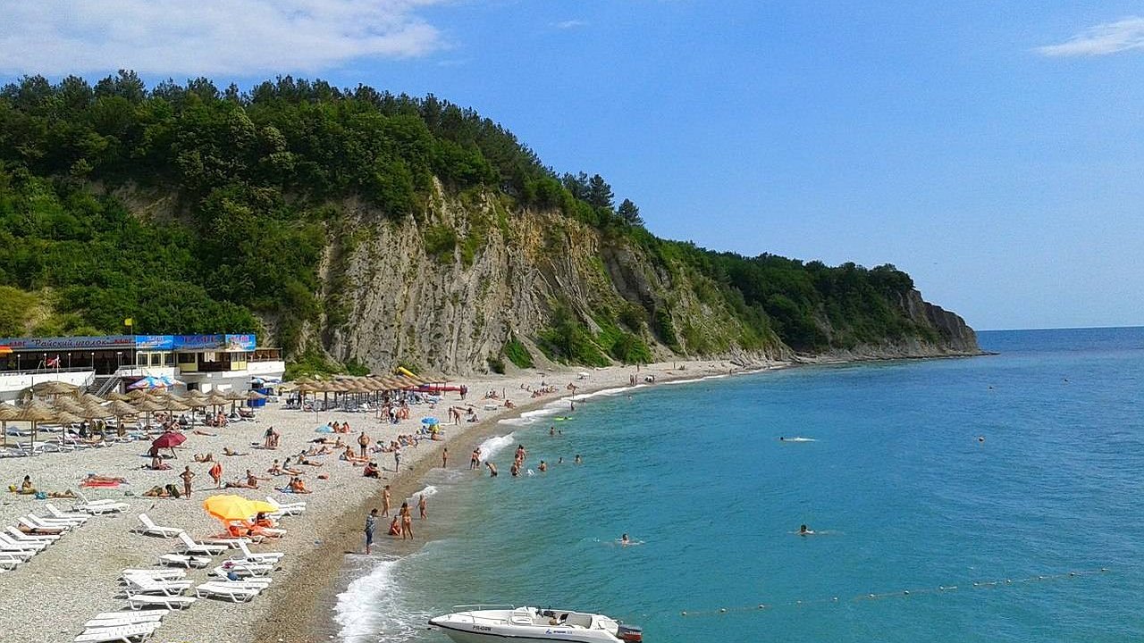 Главная картинка новости: Более 100 пляжей Кубани получили престижный «Голубой флаг»: полный список лучших мест для отдыха