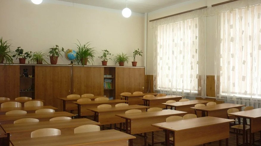 Главная картинка новости: Школы лишаются ключевого предмета: почему радость детей тревожит экспертов