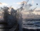 Новороссийск в зоне риска: сильные грозы, град и смерчи над морем — срочное предупреждение