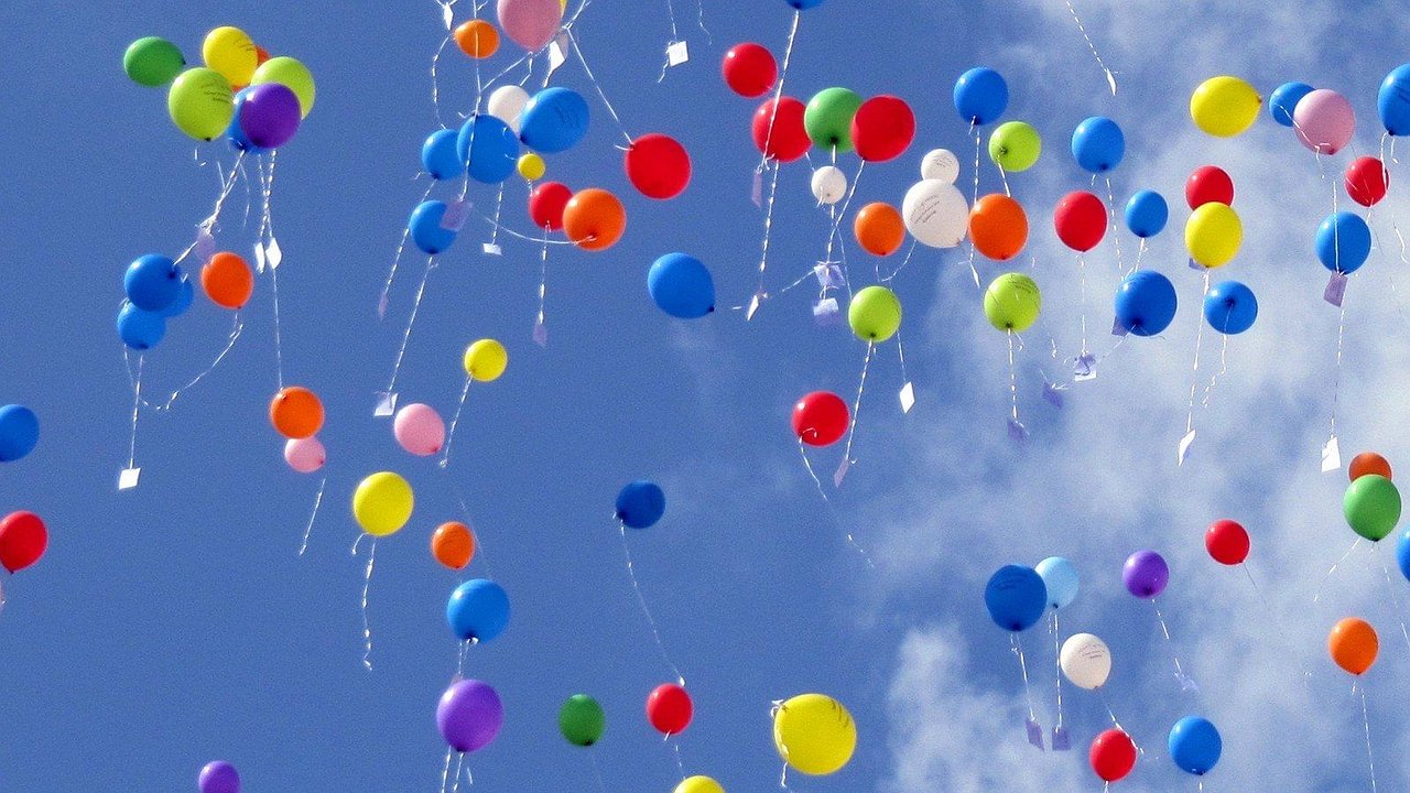 Главная картинка новости: Школьные выпускные-2025 в Новороссийске: стали известны точные сроки школьных торжеств