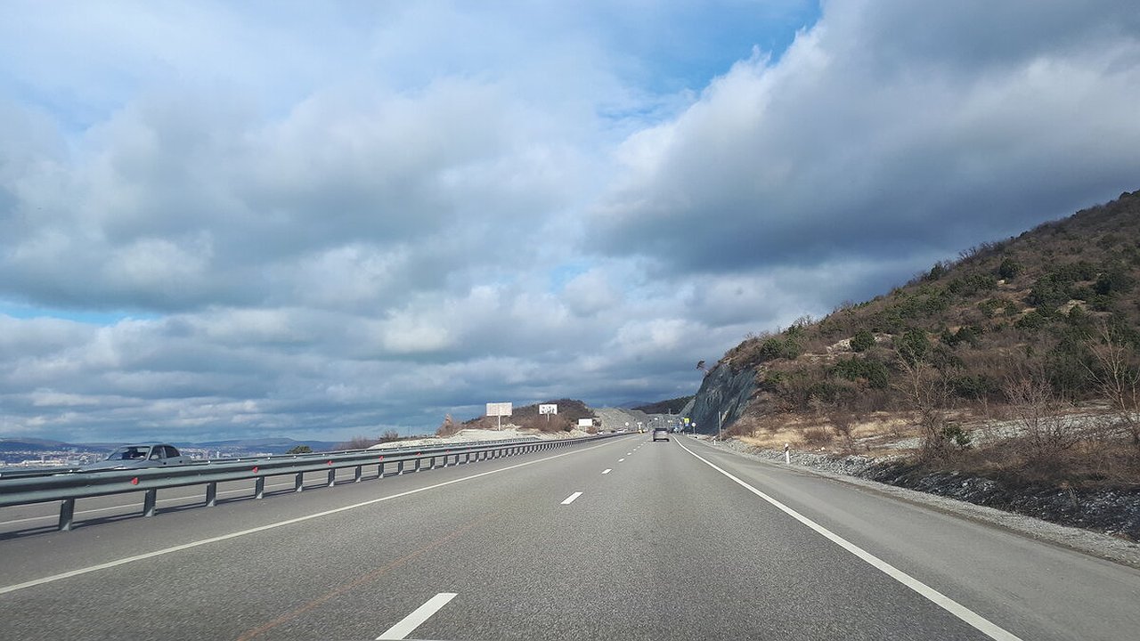 Главная картинка новости: Трасса Сочи-Новороссийск: свежие новости строительства и когда откроют движение