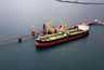 Миниатюра новости: Снова ЧП в Новороссийске: нефтяное пятно растеклось по акватории порта