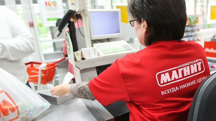 Главная картинка новости: Почему я всегда встаю в левую очередь в магазине: маленькая хитрость с большой выгодой