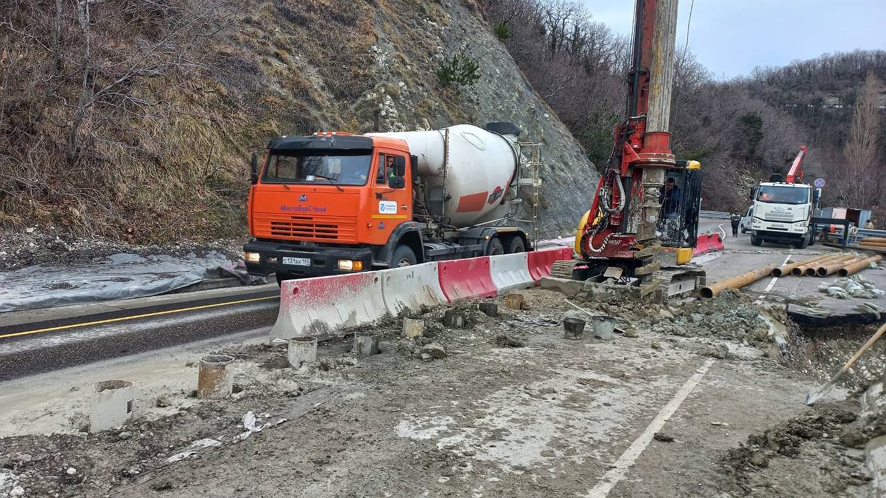 Главная картинка новости: Строительство трассы Джубга-Сочи выходит на финальную стадию проектирования