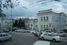 Миниатюра новости: На вокзале Новороссийска разгулялись "бомбилы": пассажиры жалуются на агрессивных таксистов