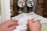 Миниатюра новости: Решение принято, ожидайте массовых проверок: с 30 июня с россиян со счётчиками воды начнут взимать плату по нормативу