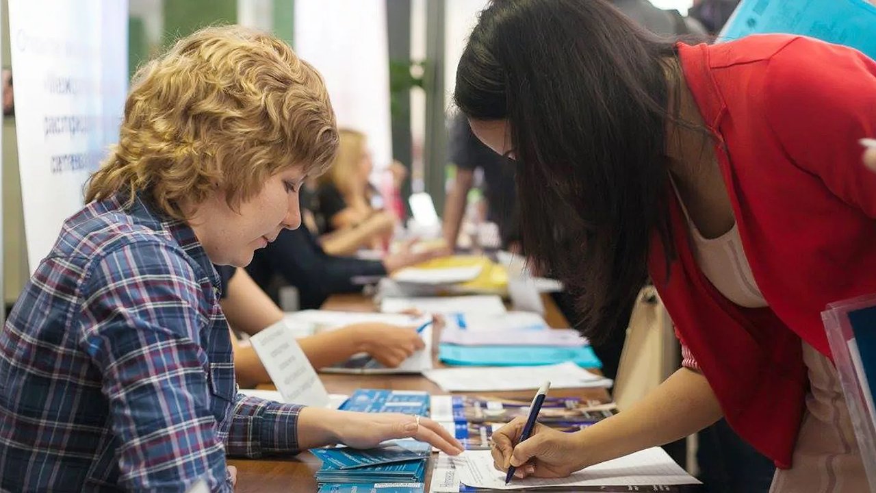 Главная картинка новости: Работа мечты за 1 день: куда податься на ярмарке вакансий в Краснодарском крае