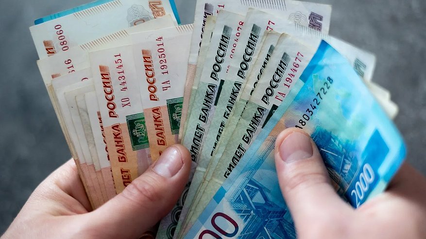 Главная картинка новости: Каждый получит 18 200 рублей с 1 июля. Деньги зачислят на карту «Мир»