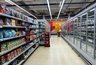 Миниатюра новости: Вход в магазин теперь закрыт: знаменитые "Магнит" и "Пятерочка" одобрили судьбоносное решение для покупателей