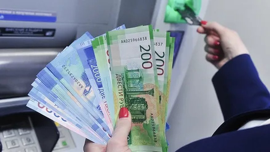 Главная картинка новости: Владельцы сбережений в недоумении с 1 июля: в ЦБ рассказали россиянам важную новость