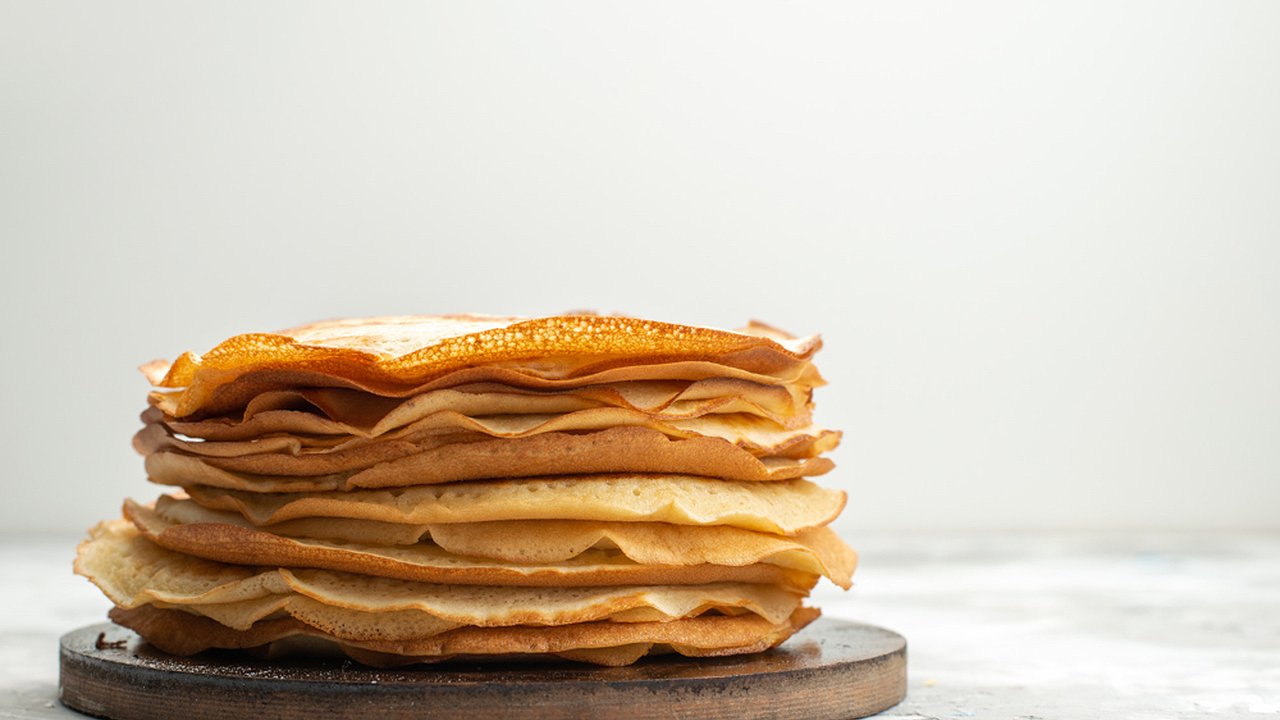 Главная картинка новости: Просто выливаю это в тесто перед тем как всыпать муку: блины получаются кружевные, тонкие, нежные и вкусные