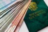 Миниатюра новости: Россияне ликуют: пенсионный возраст снизят сразу на 5 лет для всех, кто отработал 15 лет и больше