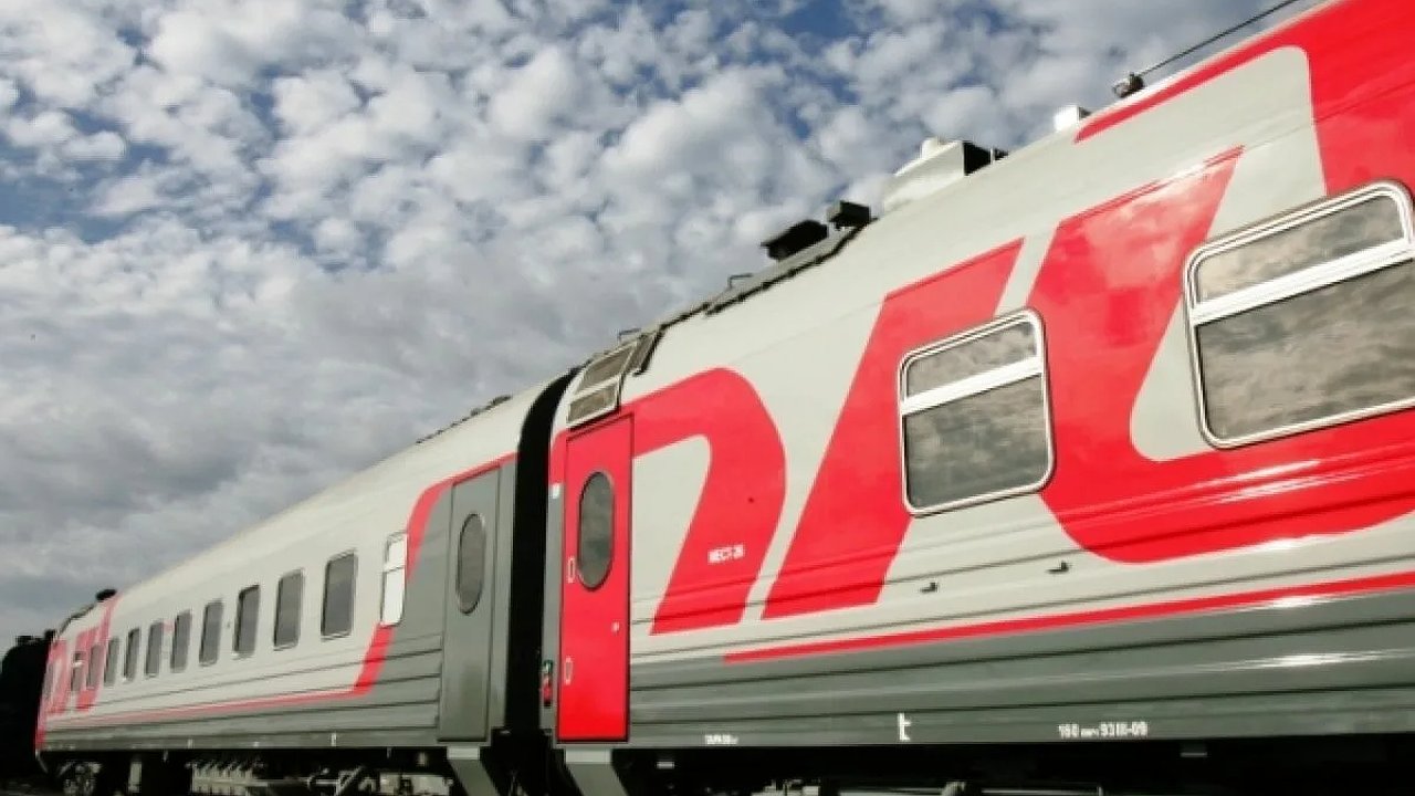 Главная картинка новости: Билет купил, но посадили другого - теперь в РЖД действуют новые правила