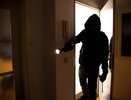 В Новороссийске грабитель спокойно вошел в незапертую квартиру и унес чужое имущество