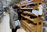 Миниатюра новости: Директору магазина в Новороссийске грозит до 6 лет за кражу тележек с фруктами и алкоголем