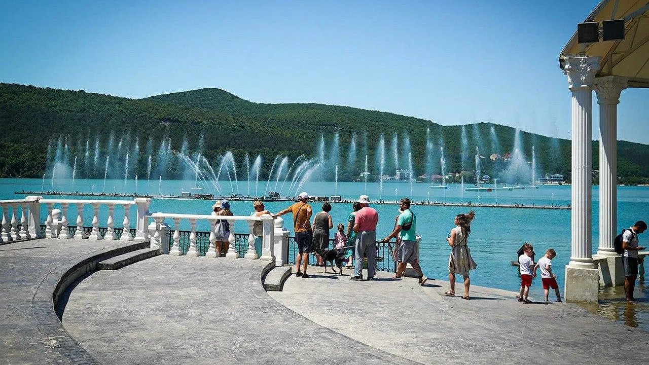 Главная картинка новости: Жара в Новороссийске немного сбавит обороты, но расслабляться рано