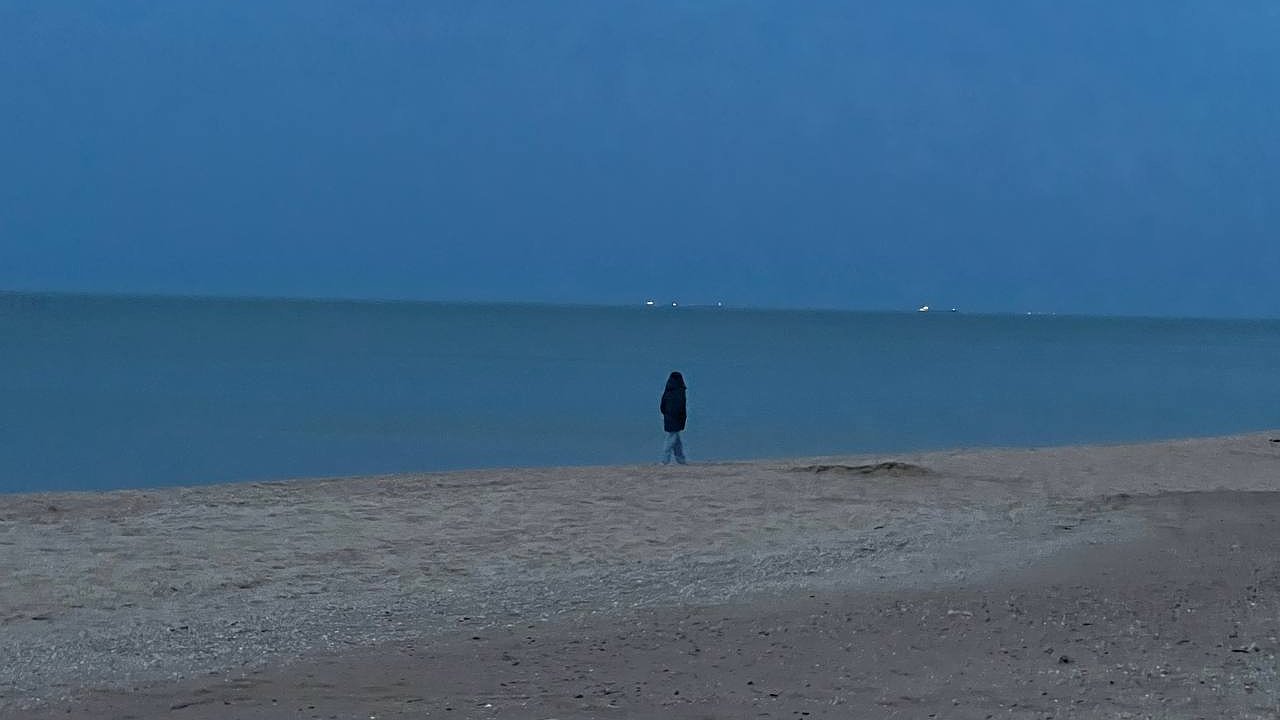 Главная картинка новости: Азовское море за копейки и без медуз: россияне снова покоряют забытый курорт