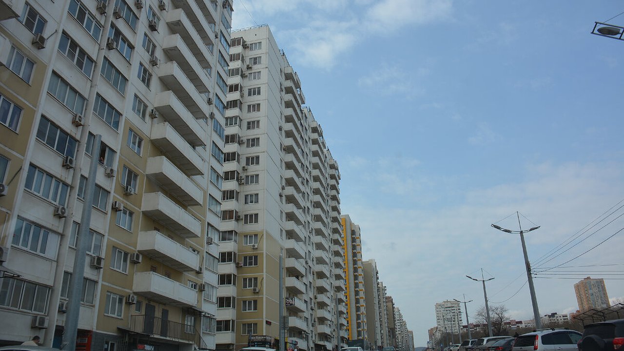 Главная картинка новости: Новороссийск обеспечил жильём 64 ребёнка-сироты в 2025 году