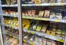 Миниатюра новости: Можно ли просто обрезать плесень с сыра и есть его? Запомните это правило раз и навсегда