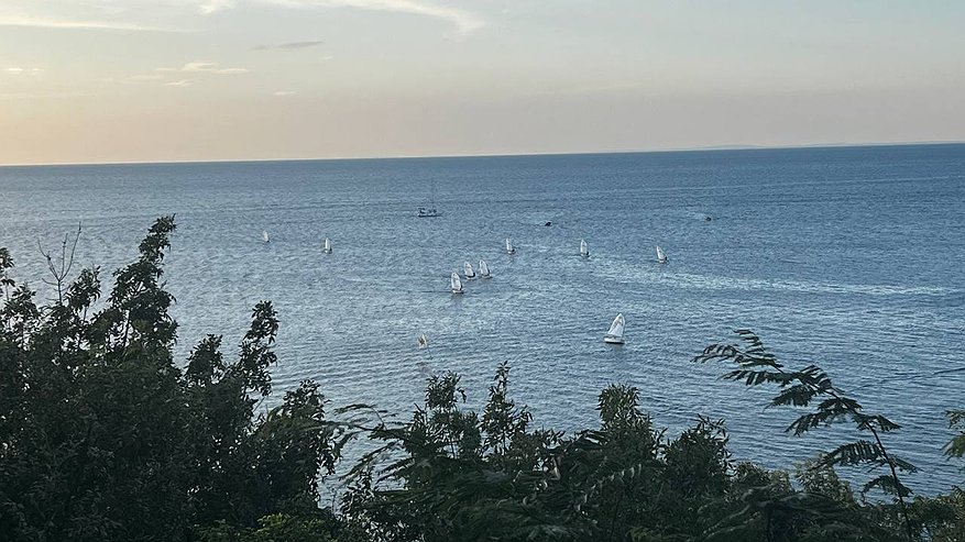 Главная картинка новости: Море чистое, а пляжи закрыты: анапчане не верят Роспотребнадзору и проводят свои экспертизы