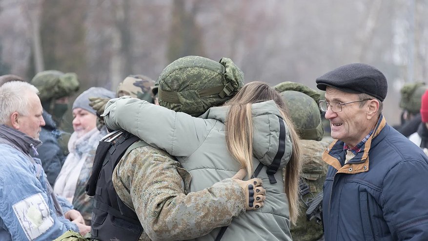Главная картинка новости: "Когда домой?": кого отпустят из мобилизованных в 2025 году и на каких условиях