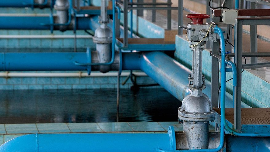 Главная картинка новости: Новороссийск остался без воды: всю ночь устраняли масштабную аварию на водопроводе