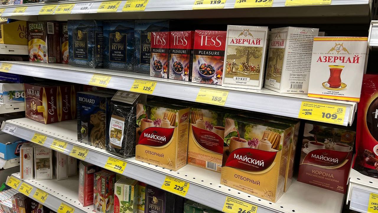 Главная картинка новости: Этот чай берите сразу несколько пачек: Росконтроль назвал лучшие марки пакетированного чая без примесей