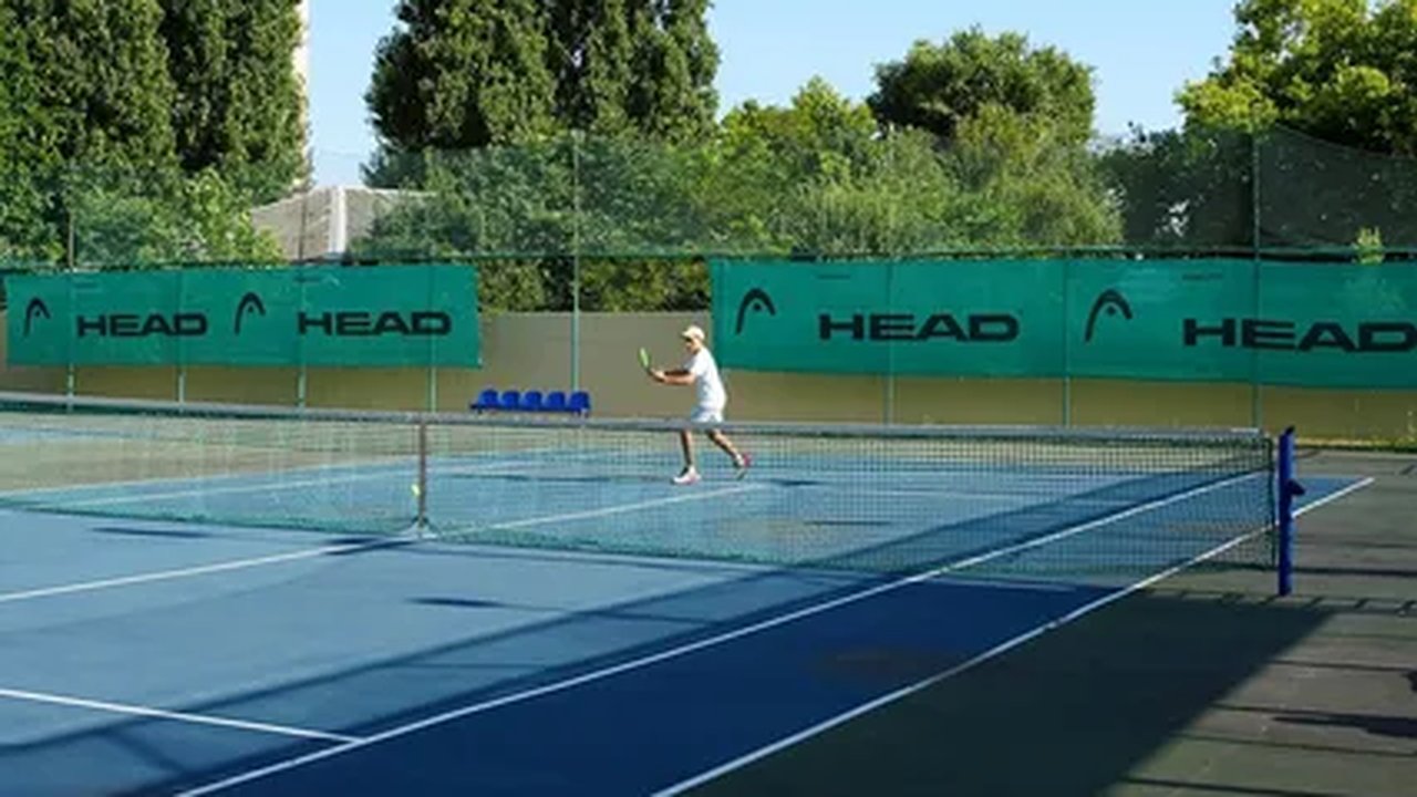 Главная картинка новости: Новые залы и корты: как преобразится спортшкола «Победа» в Новороссийске