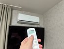 На окна ничего не клею и кондиционер не включаю: стащила идею у южан - дома свежо даже в адскую жару