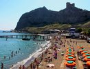 Грязные пляжи, переполненные отели и перебои с водой: откровенный рассказ о бюджетном отдыхе в Крыму – 2025