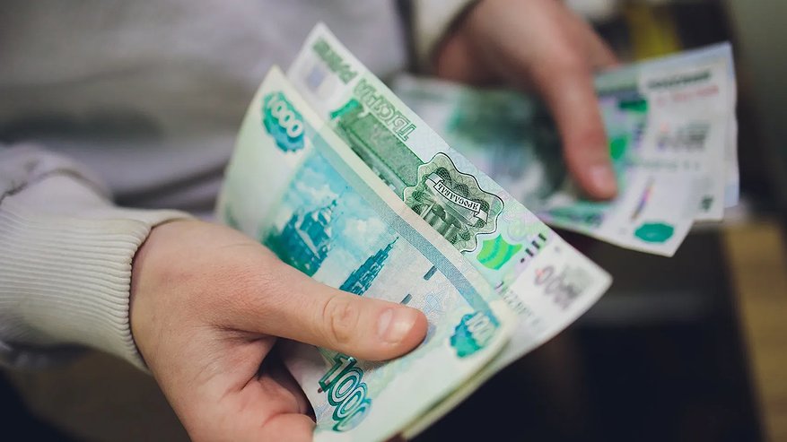 Главная картинка новости: В сентябре россиянам перечислят 10 000 на детей: объявлен день выплат
