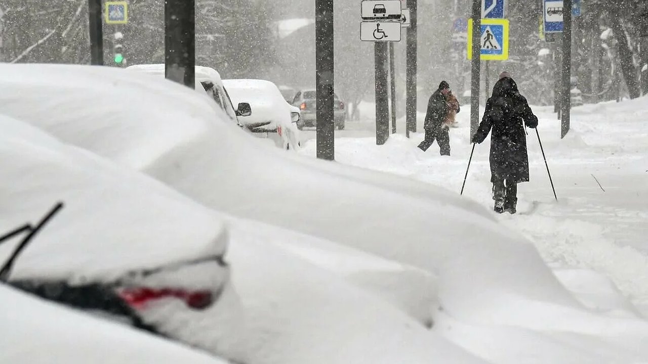 Главная картинка новости: Зима будет аномальной: синоптики рассказали россиянам, к чему готовиться