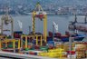 Миниатюра новости: Новороссийск бьет рекорды на падающем рынке: порт показал рост импорта и экспорта