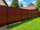 Собрала лучшие варианты: монтирую такой забор на участке и не знаю бед – красиво и надёжно