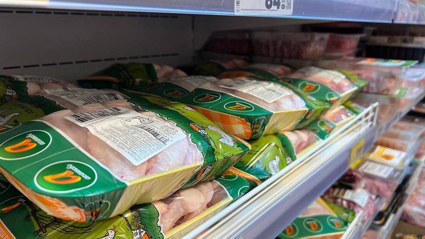 Главная картинка новости: Скрытая угроза в курице: работница птицефабрики раскрыла три простых шага для безопасного приготовления