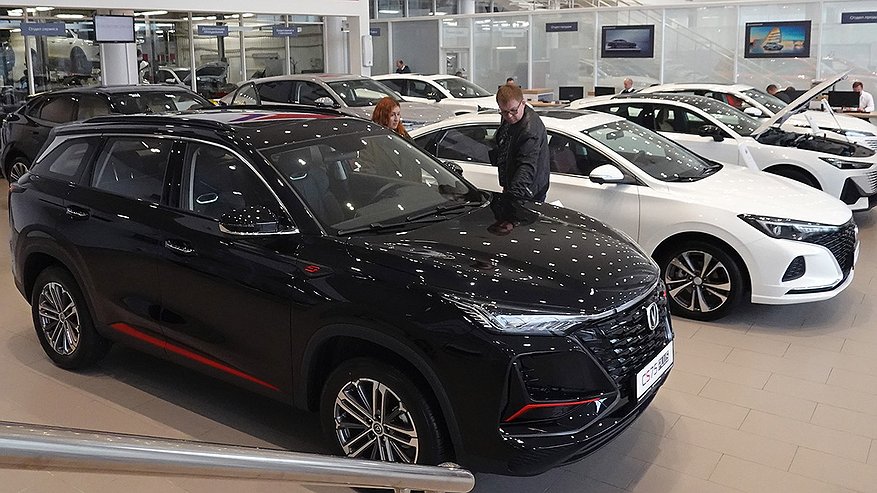 Главная картинка новости: Китайские авто бьют ценовые рекорды на Кубани, а российские держатся: итоги августа