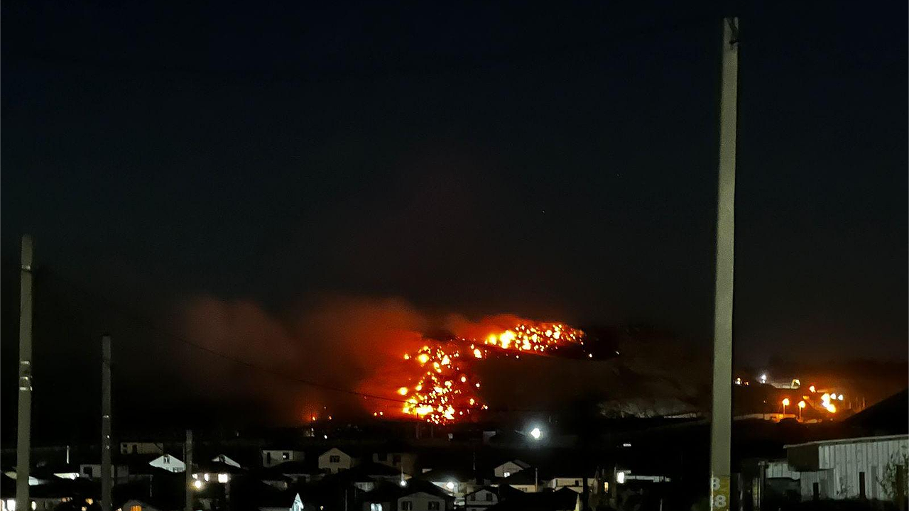 Главная картинка новости: Пожар на мусорном полигоне в Новороссийске: введен режим чрезвычайной ситуации