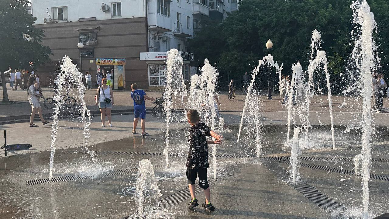 Главная картинка новости: На Кубань пришло похолодание: ночью до +12°C, ожидаются грозы и град