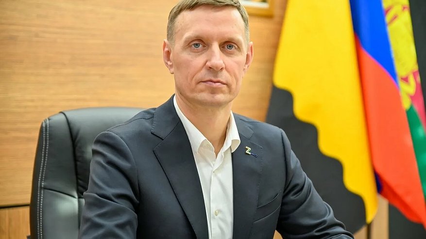 Главная картинка новости: Мэр Новороссийска помог собрать 1,5 млн рублей на операцию для 12-летней сироты