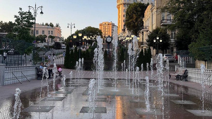Главная картинка новости: В Краснодарском крае ожидается потепление до +27°C и усиление ветра до 29 м/с
