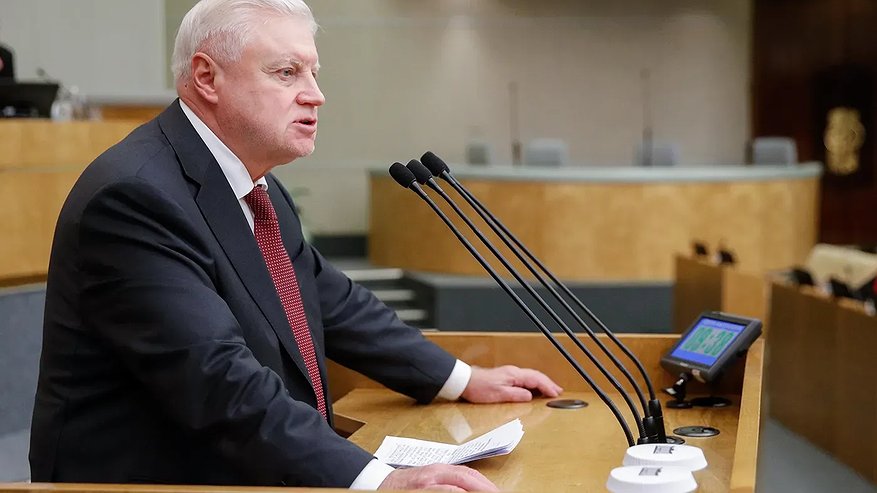 Главная картинка новости: Миронов потребовал ограничить зарплаты главврачей и директоров школ: почему доходы руководителей не должны превышать зарплаты сотрудников более чем в два раза