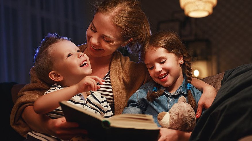 Главная картинка новости: 3 фразы, которые никогда не стоит говорить ребенку перед сном. Психологи предупреждают о последствиях