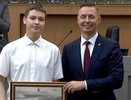 В Новороссийске чествуют юного героя: подросток вынес из горящего дома 96-летнюю женщину