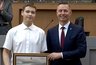Миниатюра новости: В Новороссийске чествуют юного героя: подросток вынес из горящего дома 96-летнюю женщину