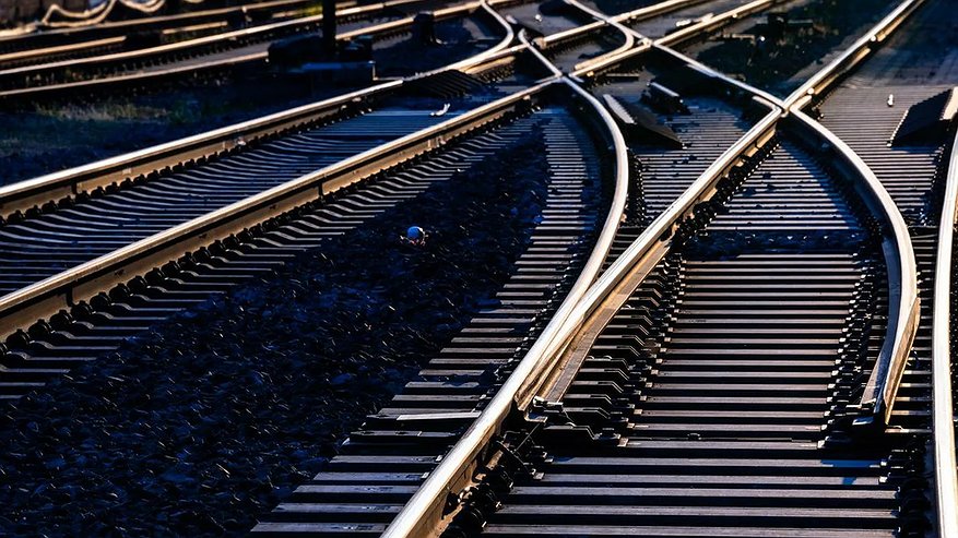 Главная картинка новости: Транспортная полиция устанавливает обстоятельства гибели мужчины под поездом в Краснодаре