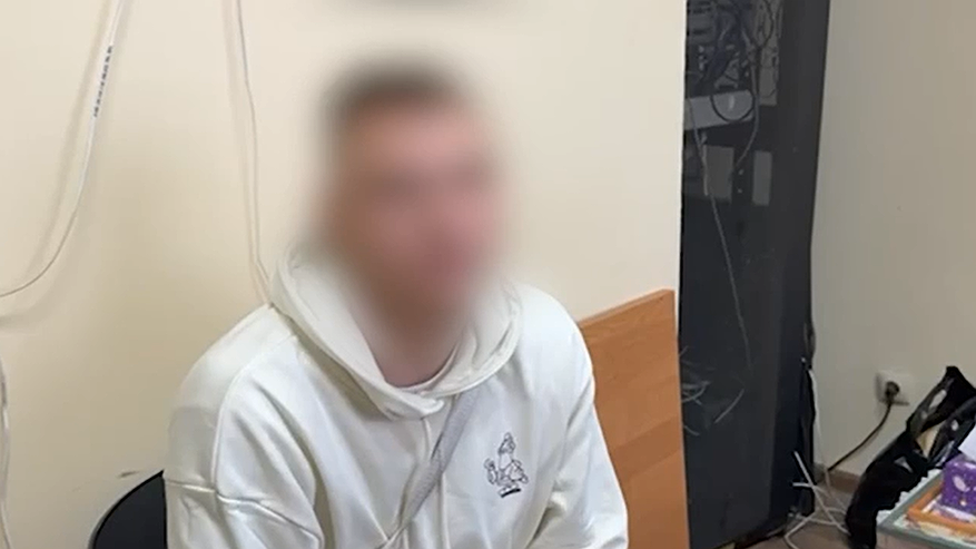 Главная картинка новости: Пенсионерка лишилась 6 миллионов: в Новороссийске задержали курьера мошенников